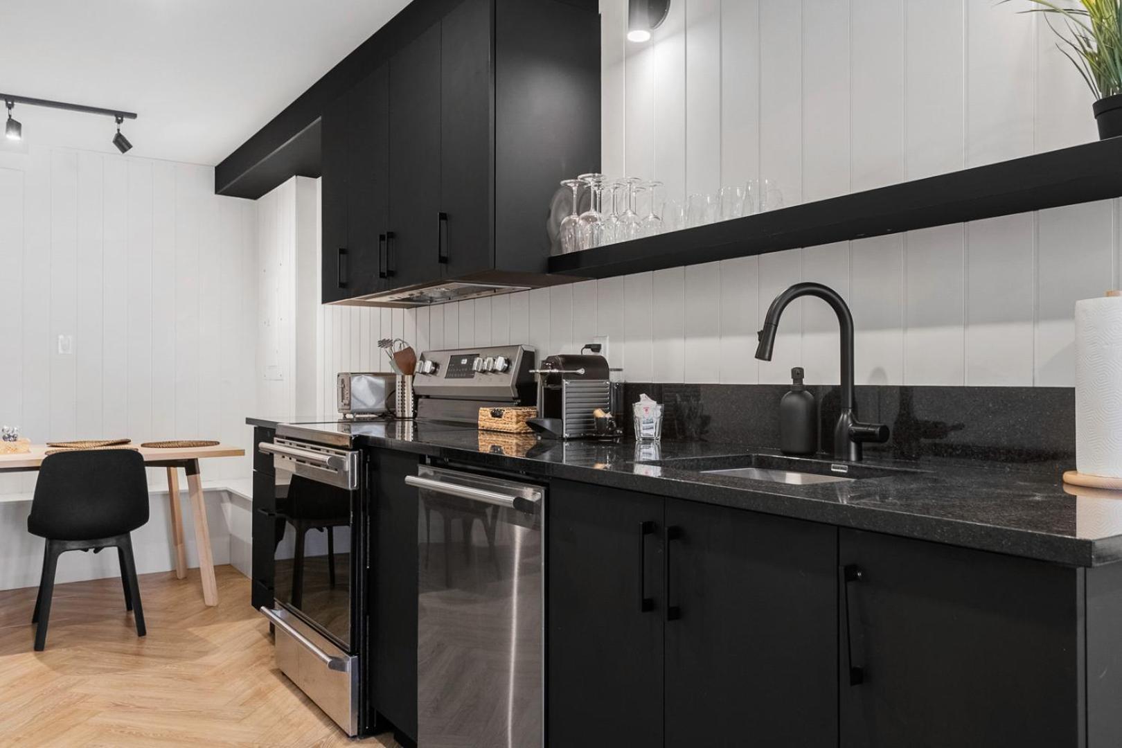 Appartement Du 300 *